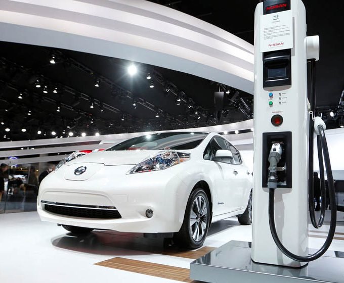 How To Choose Between Gas, Diesel, and Electric Cars