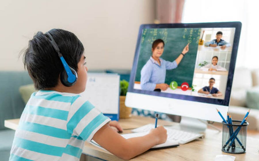 How Virtual Learning Classrooms Are Transforming Education Debrabernier