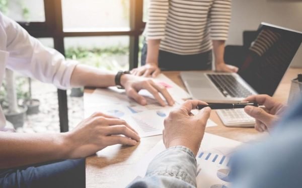 5 Things You Should Know About PR Agencies for Fashion Brands