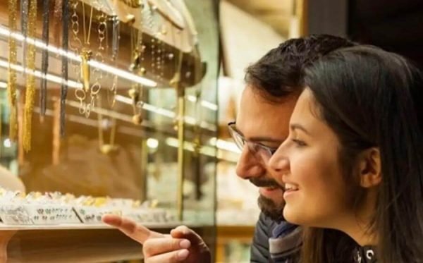 9 Tips to Know Before Buying Jewellery
