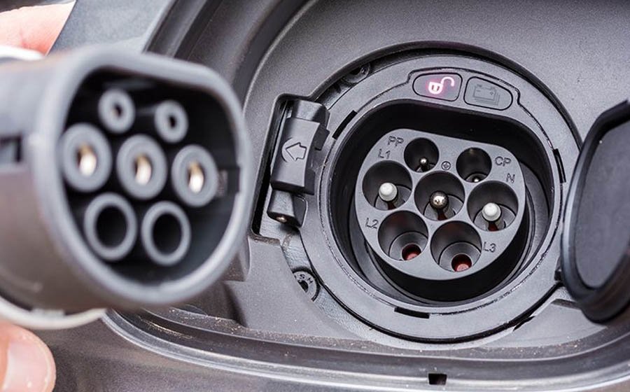 What kinds of EV charging connector types