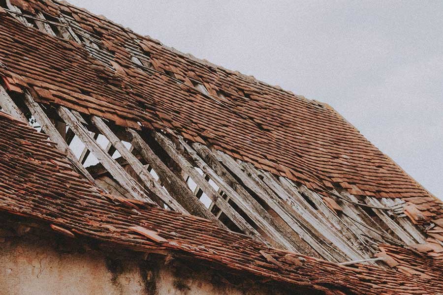 Early Signs that Your Roof Needs to be Replaced