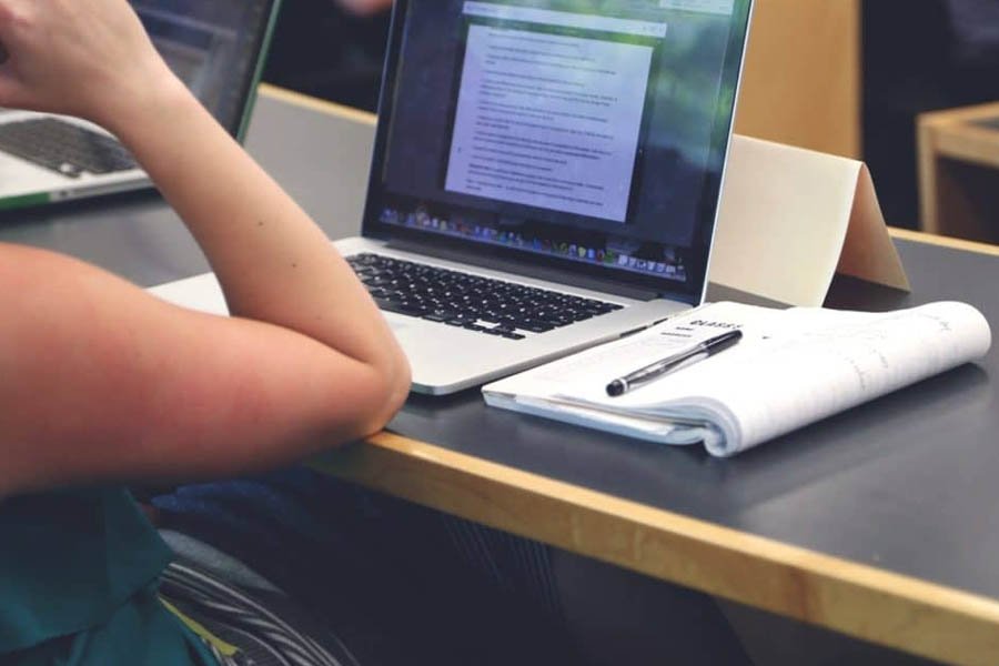 Avoiding Scams in Online Academic Assistance Services