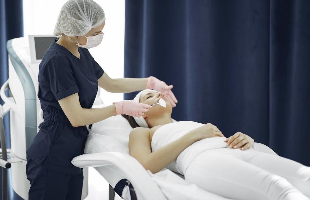 How to Choose the Right Facial Aesthetic Clinic for Your Needs