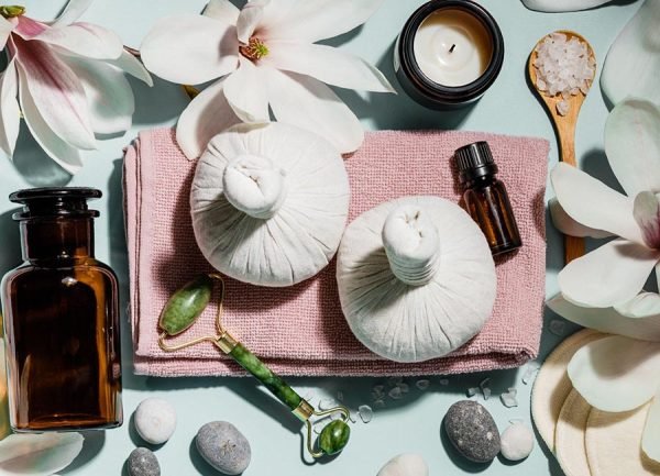 The benefits of using a facial oil in your skin care routine