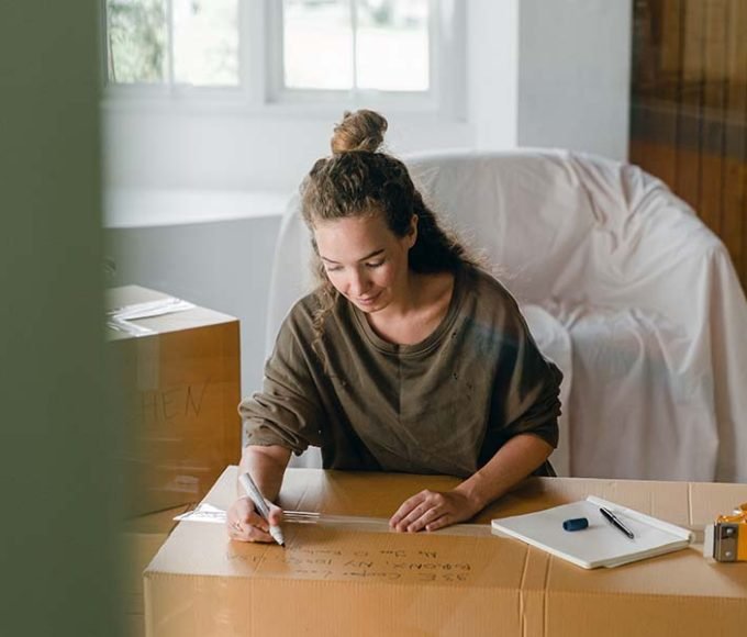 7 Tips to Save Money While Moving