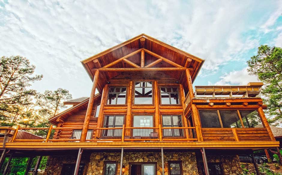 How to Have a Cozy Cabin Vacation This Summer