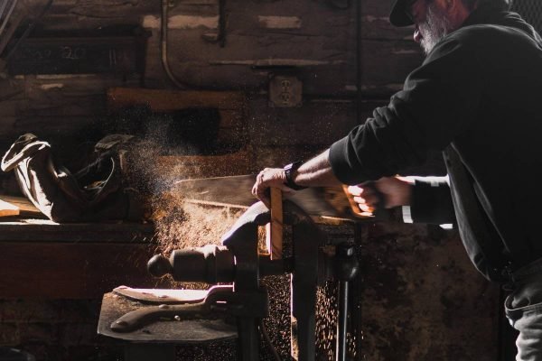 basic-woodworking-tools-for-your-garage-workshop