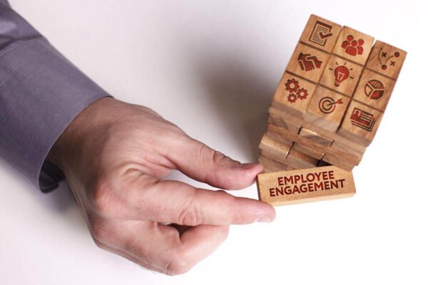 4 Effective Strategies for Promoting Employee Engagement To Improve Their Mental Health
