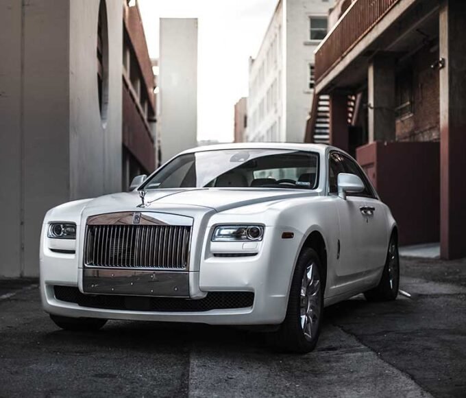 5 Tips for Selling Your Luxury Car Online