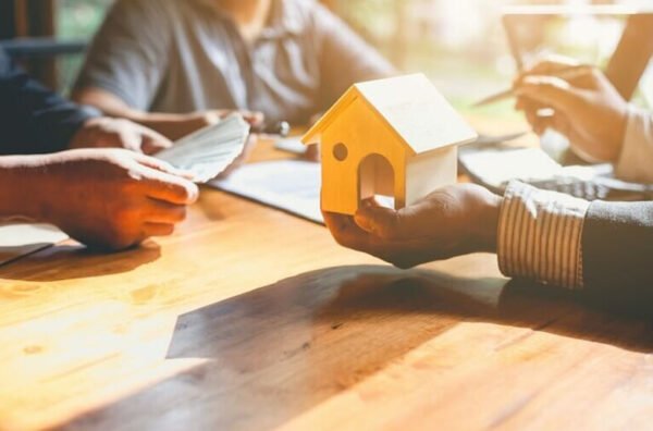 Benefits of Accepting a Cash Offer for My House