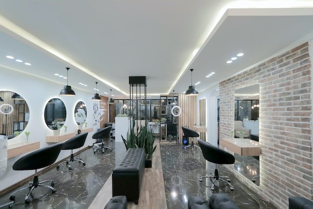 5 Ways Private Salons Are Taking Over in 2023