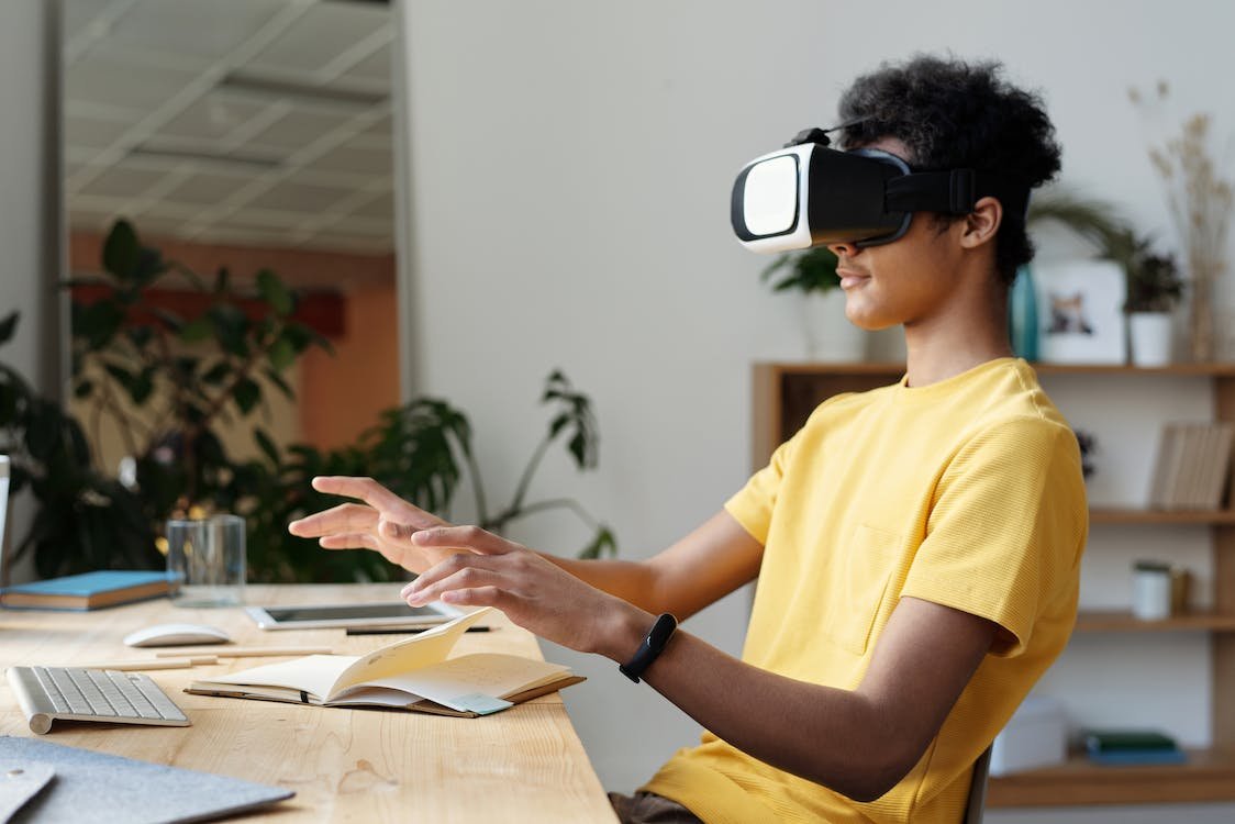 7 Cutting-Edge Tech Innovations Shaping the Future