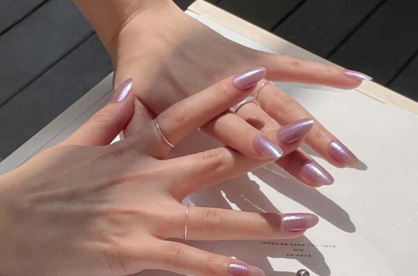 Glazed Look with These Trendy Nail Polish Shades