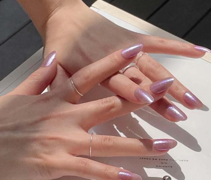 Glazed Look with These Trendy Nail Polish Shades