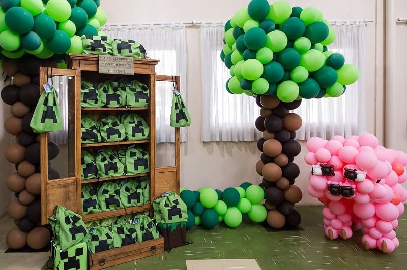How To Make A Balloon Column Without A Pole 2