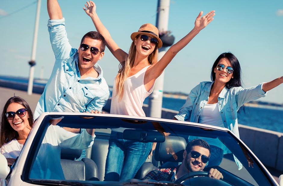 Tailored Car Rental Services for Tourists in Dubai Marina