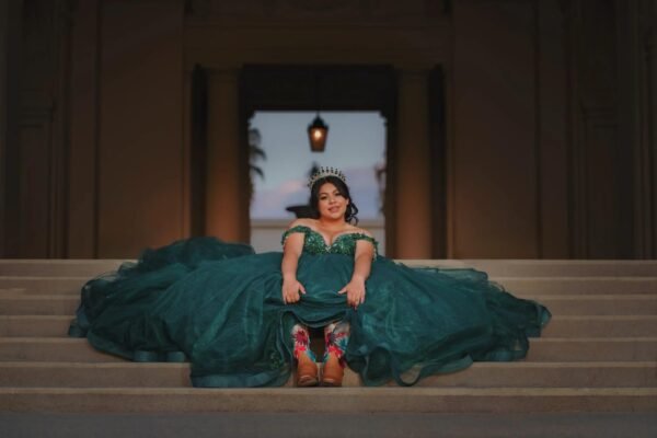 5 TYPES OF EMERALD GREEN PROM DRESSES YOU HAVE TO TRY