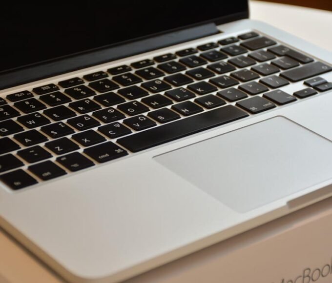 What is a Confidential Domain Broker_