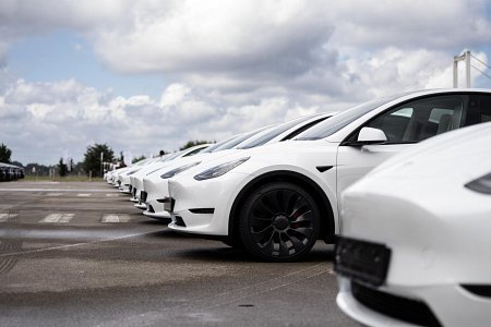 Electric Vehicle Auctions in the USA