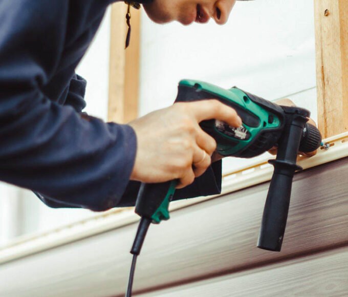 The Ultimate Guide to Restoring Wood Siding