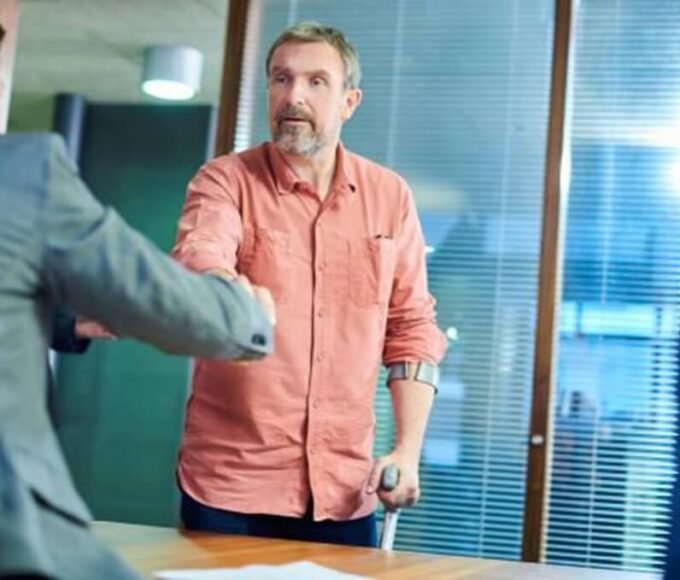 What to know when working with a personal injury lawyer-1
