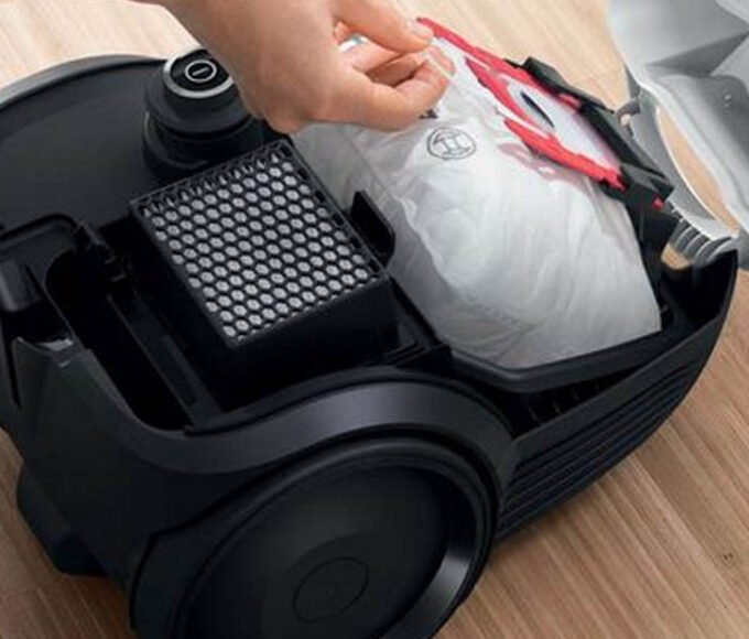 Bagged Vacuum Cleaner