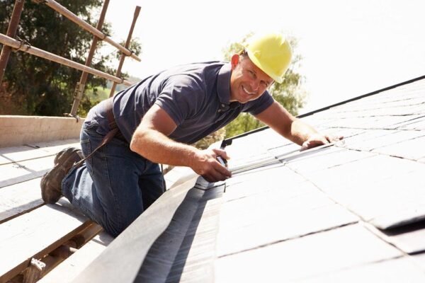 Expert Tips for Choosing the Right Roof Maintenance Services for Your Home