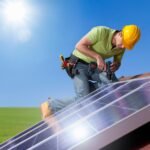 Exploring the Benefits of Hybrid Solar Inverters