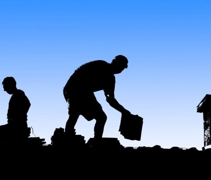 How to Choose the Right Roof Repair Service for Your Home