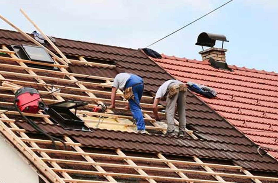 Roofing Contractor for Your Home 1