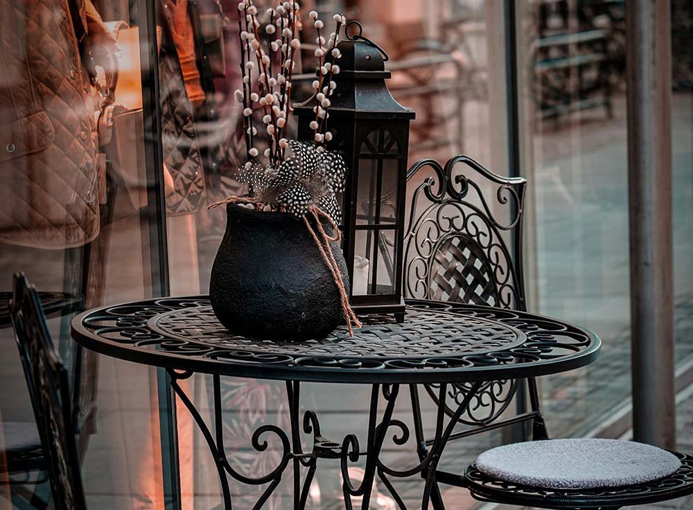 Why Wrought Iron Furniture Will be the Decor Item of 2024