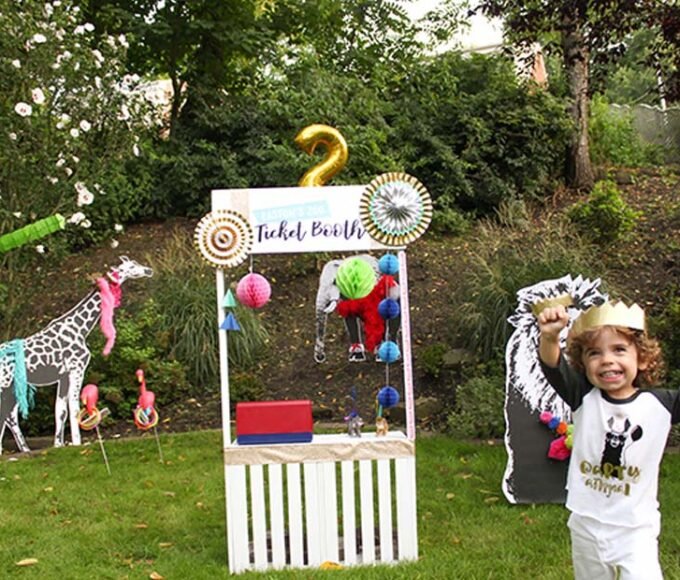 Custom Zoo Party
