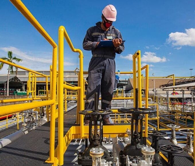 Efficiency in Oil and Gas Extraction