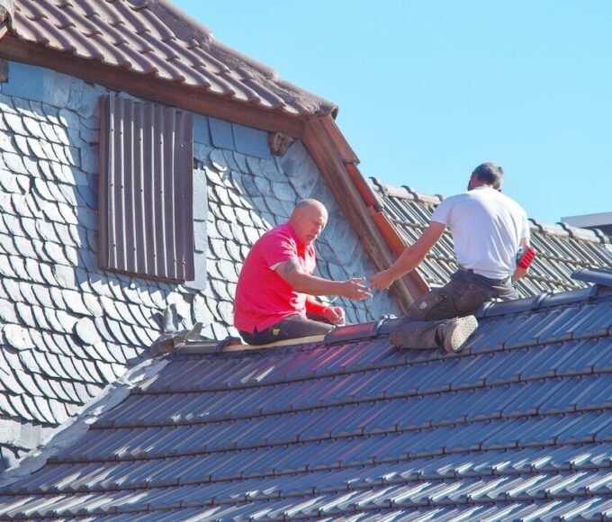The Importance of Hiring Expert Roofing Contractors for Long-Lasting Roofs