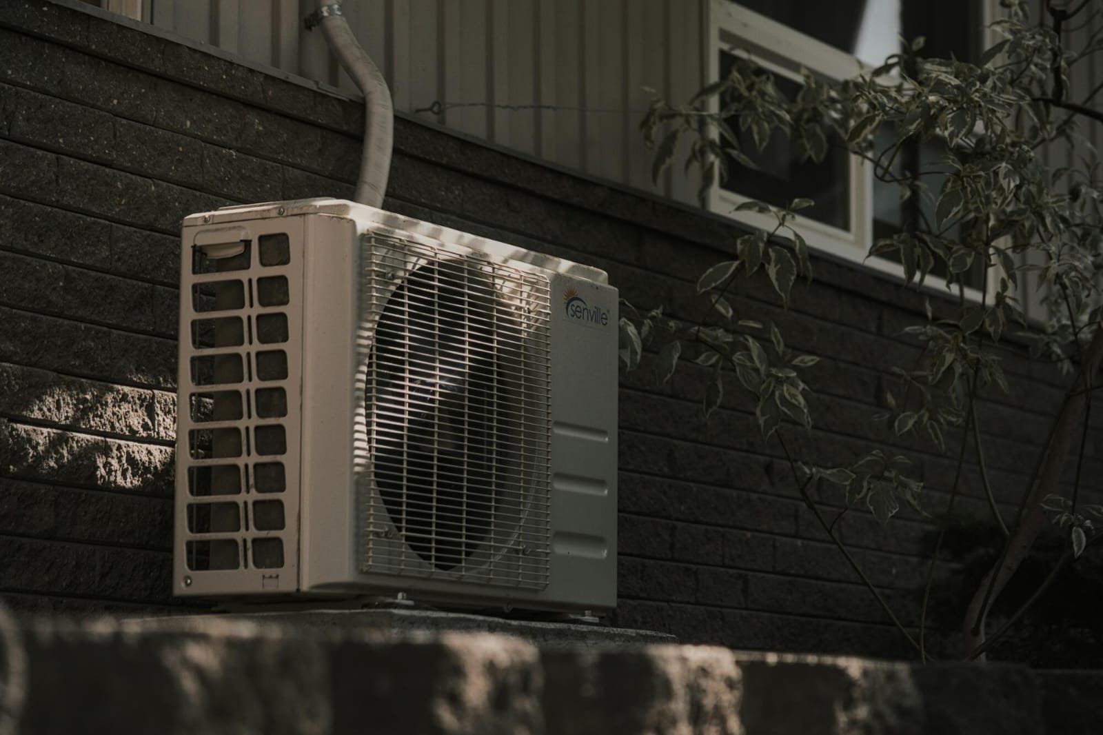 Troubleshooting Common Issues with Air Conditioner Condensers