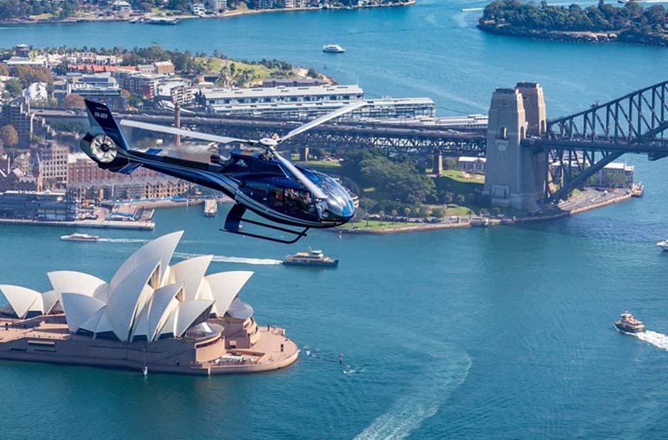 Touring the Australian City of Sydney by Chartering a Helicopter