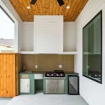 Top Benefits of Hiring an Electrician for Your Outdoor Kitchen Build