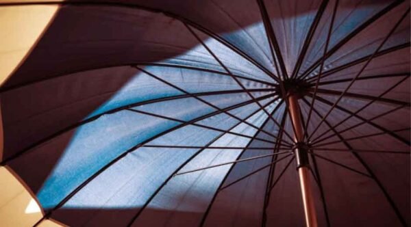 Best-Patio-Umbrella-Fabrics-for-UV-Protection-and-Longevity