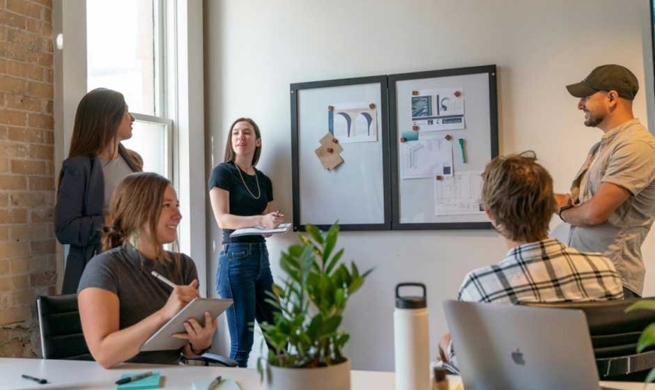 How-to-Build-Leadership-Skills-for-Personal-and-Professional-Growth