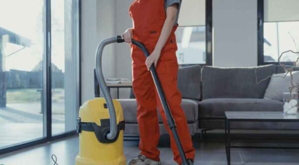 Creating a Healthy Office Environment Through Better Cleaning Habits