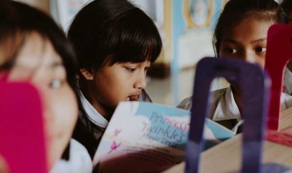 How-to-Cultivate-Creativity-in-Children-Through-Montessori-Practices