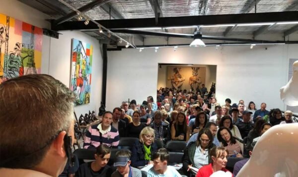 Online vs traditional auctions