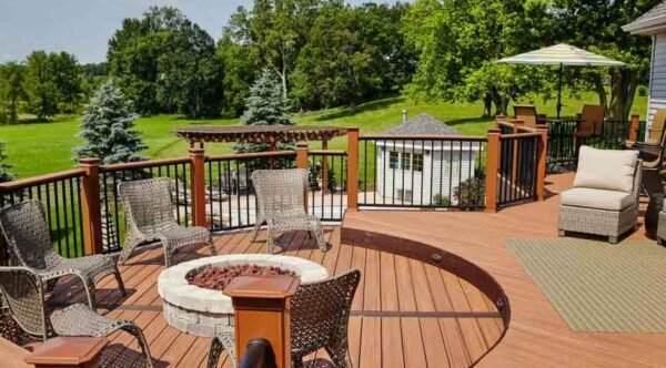 Upgrade-Your-Outdoor-Living-Space-with-a-New-Backyard-Deck