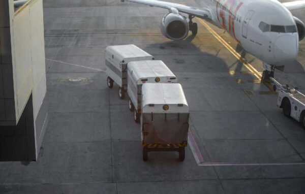 What Is Ground Handling? A Behind-the-Scenes Look at Airport Operations