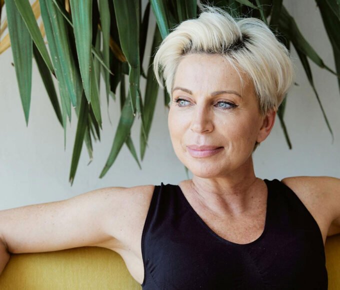 How Can Women Manage Menopause Symptoms