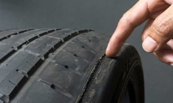 What Are the Signs That Your Car Tyres Need to Be Replaced?