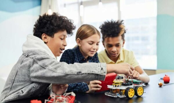 The Benefits of STEM Education Through Playful Robotics