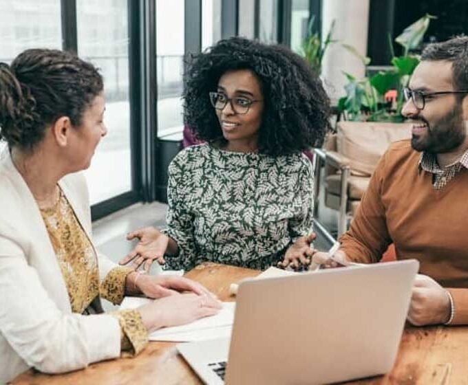 6 Smart Things to Look for in a Houston Financial Advisor