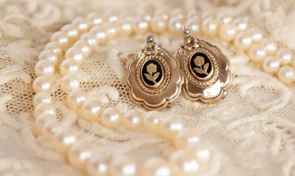 Styling Heirloom or Vintage Jewelry in Modern Ways